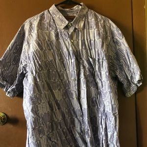 Hawaiian shirt in light purple